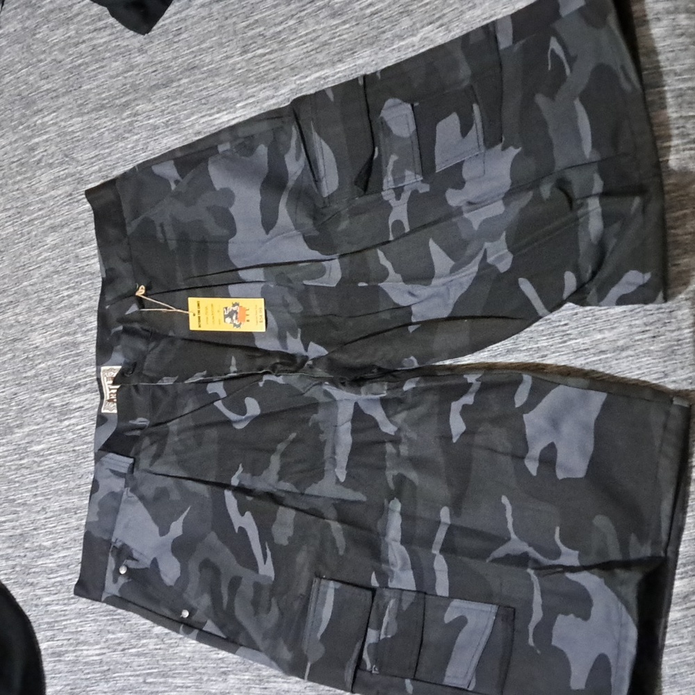 Mens BTL Black Camo shorts